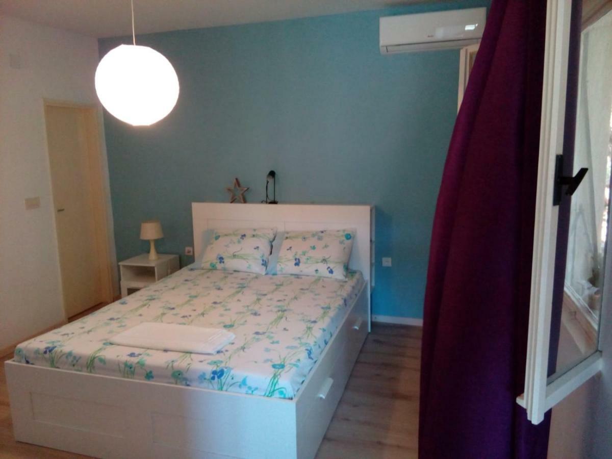 Appartamento Relax Garden Stari Grad  Esterno foto